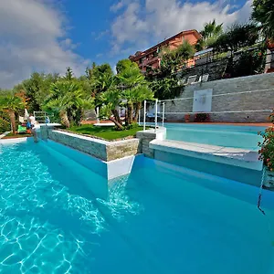 Giada Speace Apartahotel